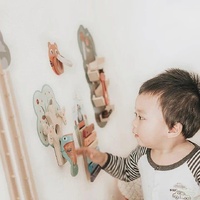  VertiPlay Wall Toy: Busy Woodpecker knocker